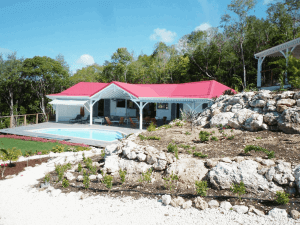 Villa Inattendue Marie-Galante vue extérieure piscine