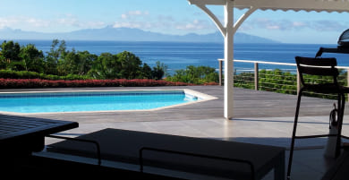 View of the sea and swimming pool from the terrace of the Villa Inattendue for rent